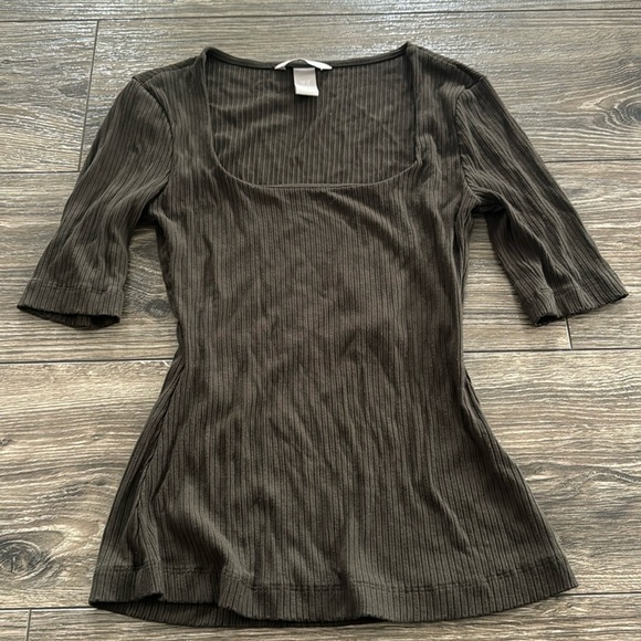 Top - Picture 1 of 5